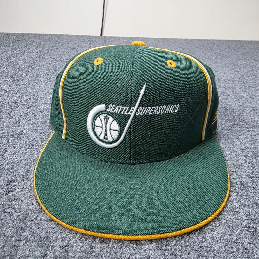 VTG Seattle Supersonics‎ Reebok Hat 7 1/2 NBA Green Yellow Snapback Cap Sonics